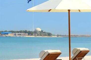هتل The St. Regis Abu Dhabi