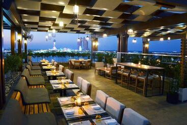 هتل The St. Regis Abu Dhabi