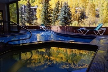 Ice House Suites And Condominiums