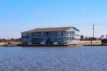 مُتل Fin  N Feather Waterside Inn By Kees Vacations