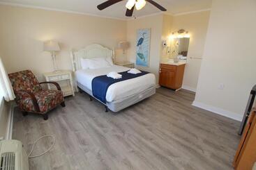 مُتل Fin N Feather Waterside Inn By Kees Vacations