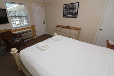 مُتل Fin  N Feather Waterside Inn By Kees Vacations