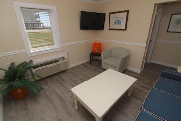 مُتل Fin  N Feather Waterside Inn By Kees Vacations