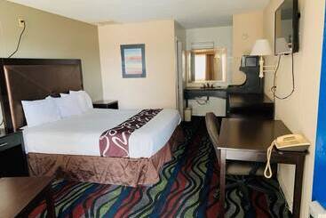 מוטל Americas Best Value Inn Elm Creek