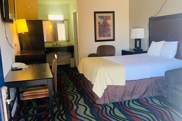 מוטל Americas Best Value Inn Elm Creek