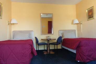 Western Motel