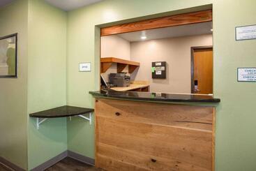 Woodspring Suites Odessa