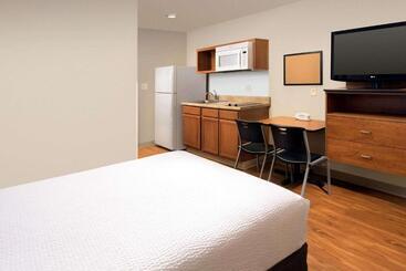Woodspring Suites Odessa