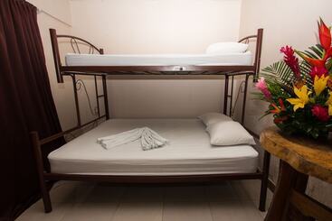 هتل Hostel Manuel Antonio