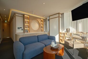 هتل Uh Suite The Seoul
