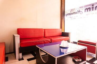 هتل Reddoorz @ Mt Haryono Street Waingapu