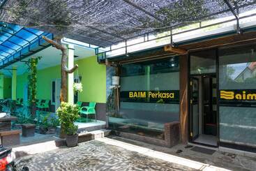 هتل Reddoorz @ Mt Haryono Street Waingapu