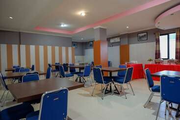 Otel Reddoorz Near Citraland Waterpark Kendari