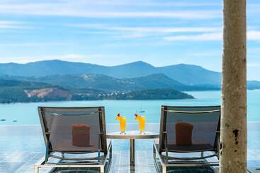 هتل Unique Boutique Resort