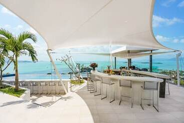 هتل Unique Boutique Resort