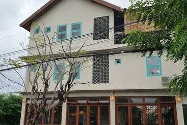 Kosta Hostel Berawa