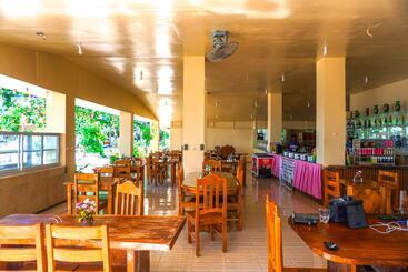 Mabuhay Thresher Dive Resort By Cocotel