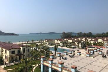 هتل Sealong Bay Zhongqi Conifer