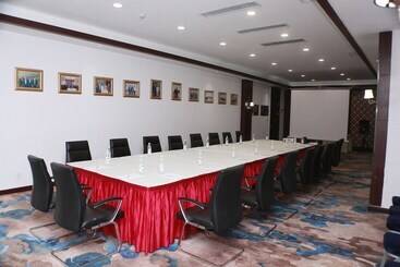 هتل Sealong Bay Zhongqi Conifer