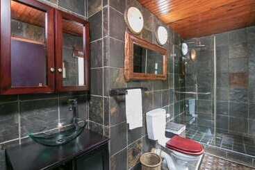 Knysna Lodge Self Catering Accommodation