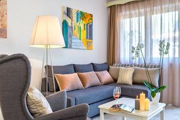 酒店 Agrimia Apartments