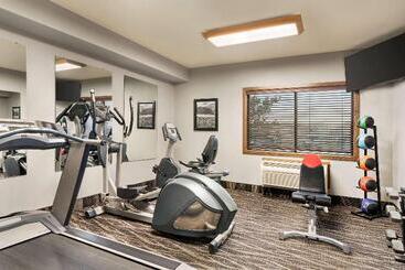 هتل Americinn By Wyndham Laramie Near University Of Wyoming
