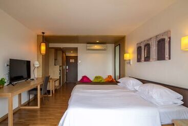 هتل Best Western Phuket Ocean Resort