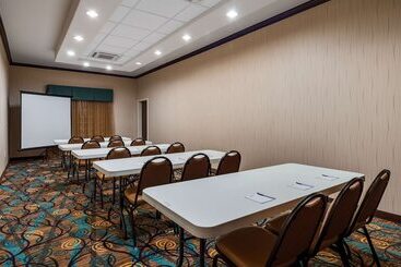 هتل Best Western Plus Midland Suites