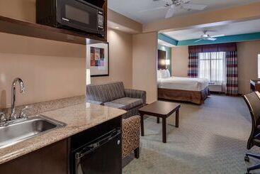 هتل Best Western Plus Midland Suites