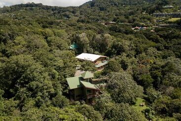 هتل Cala Lodge