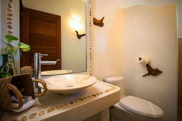 هتل Casa Iguana Holbox   Beachfront