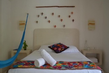 هتل Casa Iguana Holbox   Beachfront