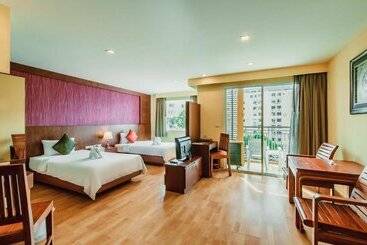 هتل Elite Suites Patong
