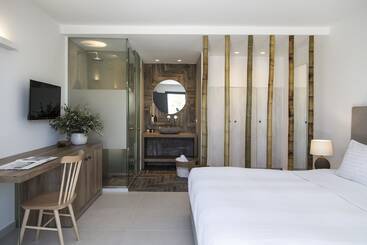 هتل Ftelia Bay Boutique