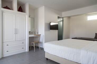هتل Ftelia Bay Boutique