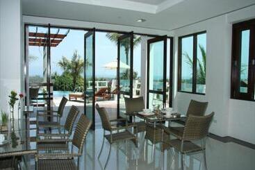 هتل Grand Hill Residence