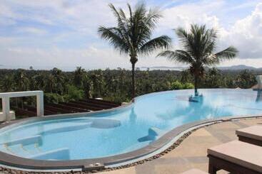 هتل Grand Hill Residence