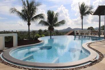 هتل Grand Hill Residence