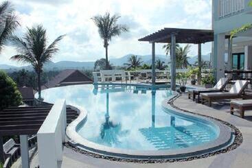هتل Grand Hill Residence