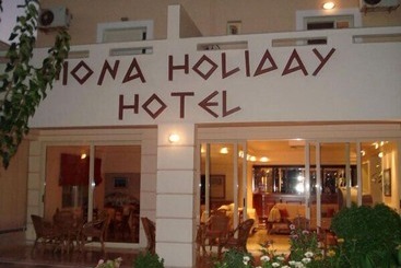 هتل Hiona Holiday