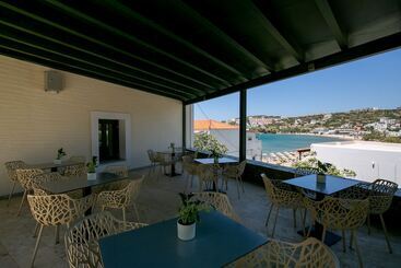 هتل Krinos Suites