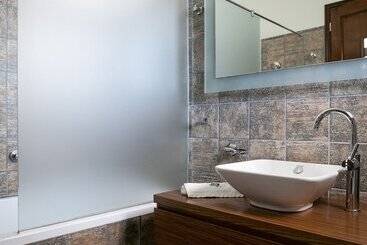 هتل Krinos Suites