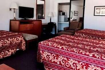 호텔 Maple Inn And Suites Los Banos