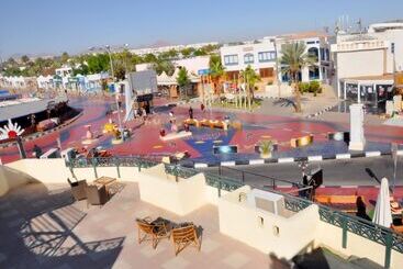 هتل Naama Inn