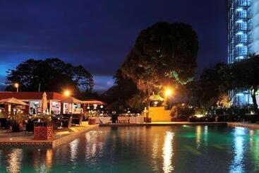 هتل Pullman Kinshasa Grand