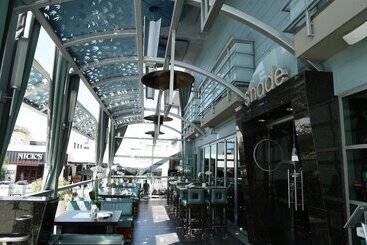Shade Hotel Manhattan Beach