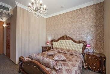 هتل Shery Holl