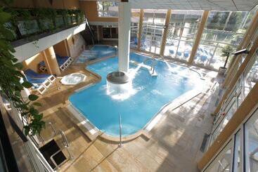 هتل & Spa Marina D Adelphia