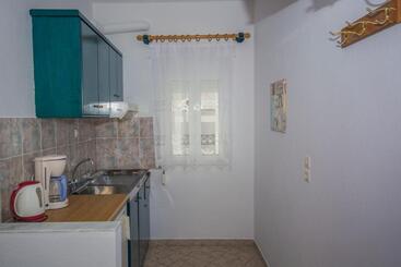 هتل Studios Nelli Alonissos
