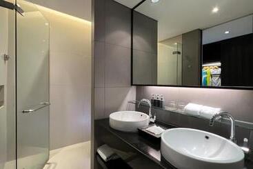 هتل Thanyapura Sports & Health Resort